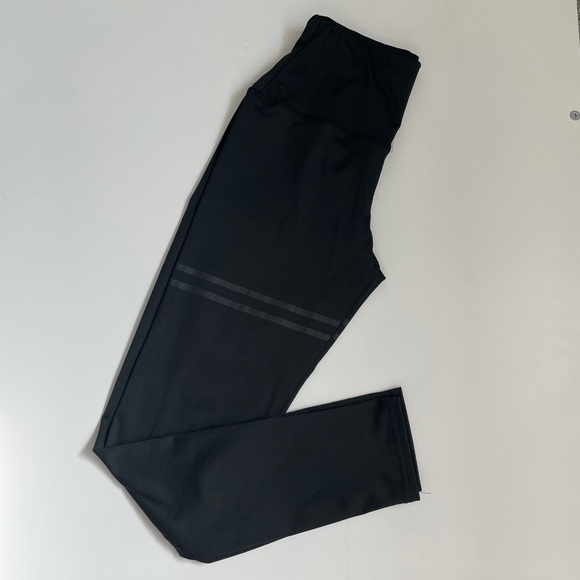 High-Waisted Black Stretch Leggings Medium - Picture 3 of 5